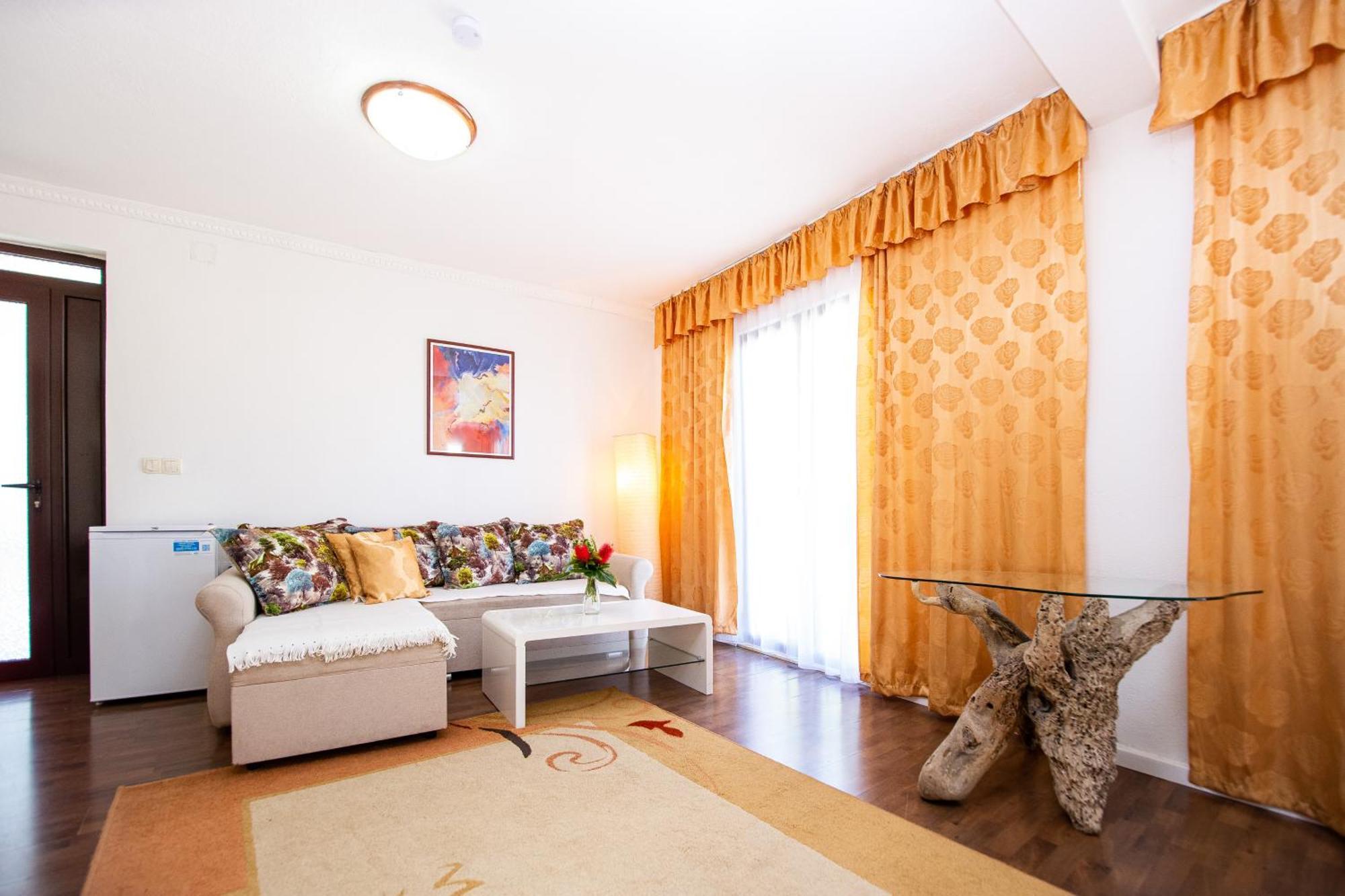 Saki Apartments ブドヴァ エクステリア 写真