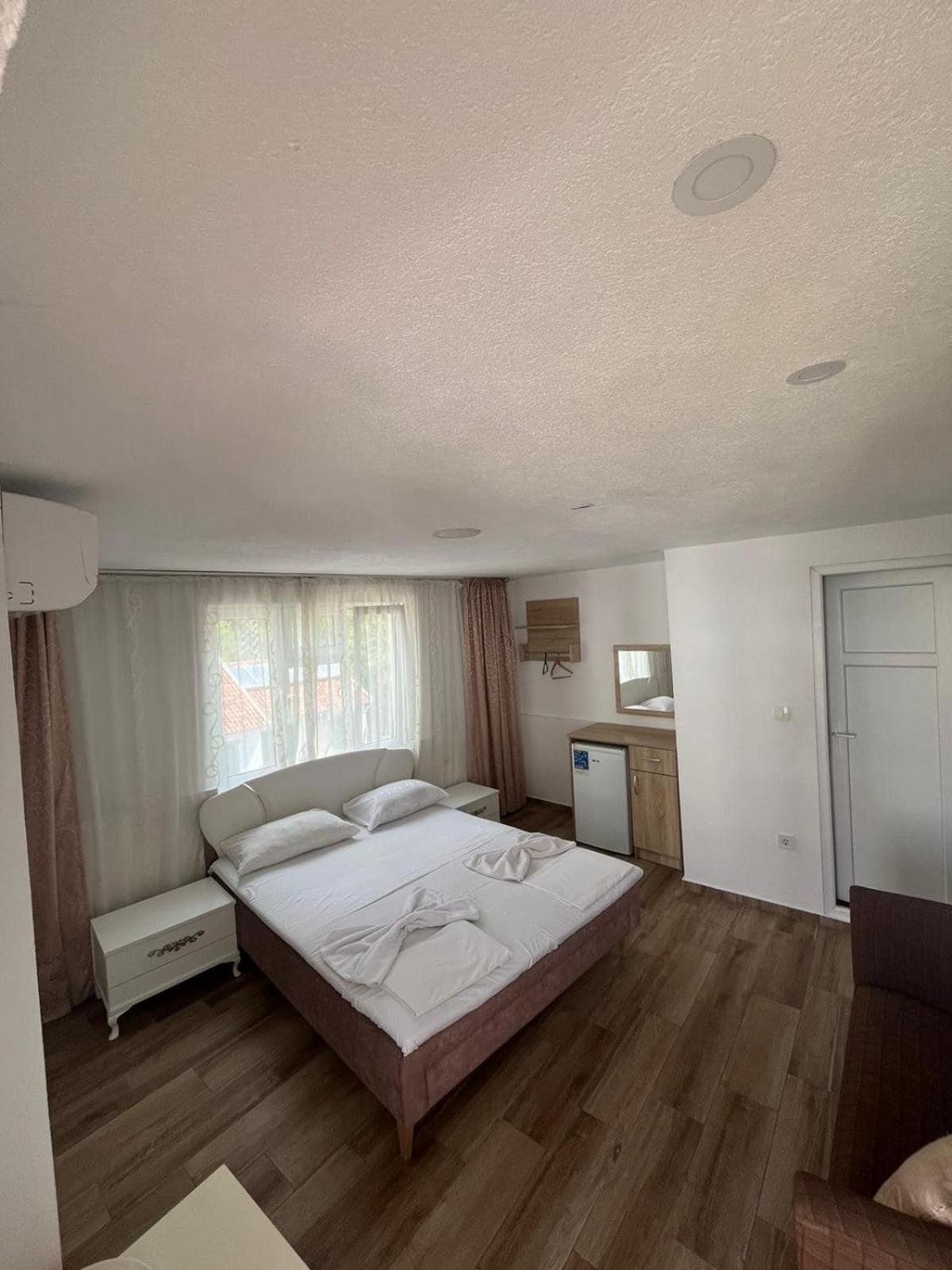 Saki Apartments ブドヴァ エクステリア 写真